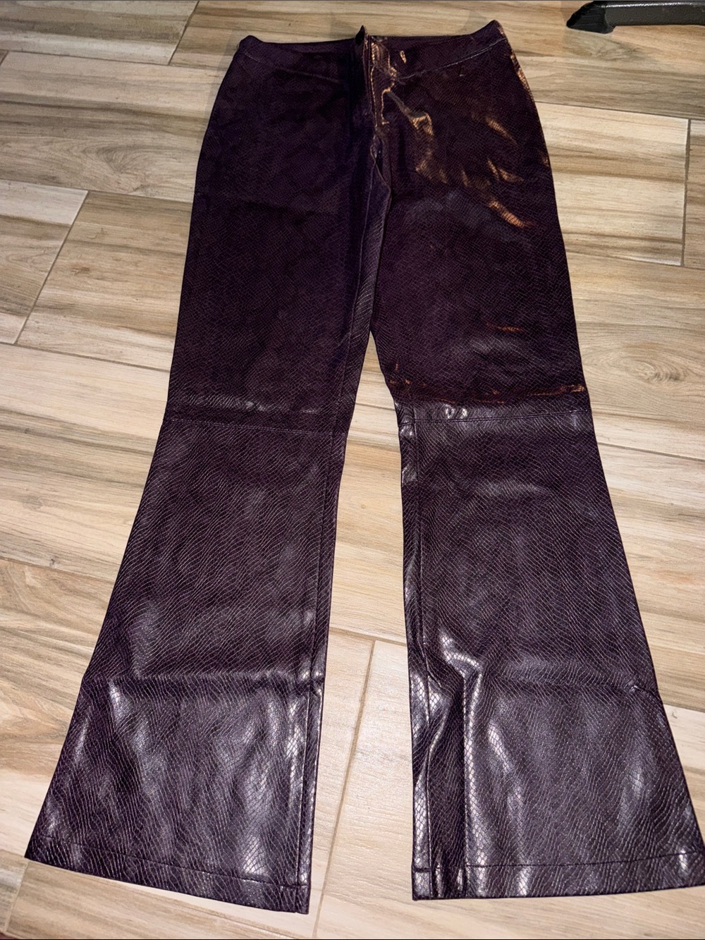 Women’s Axara vintage low rise Purple snake skin Faux Leather Flare Jeans 38